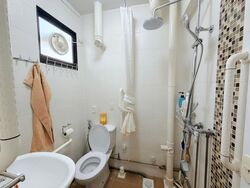 ang-mo-kio-avenue-1 photo thumbnail #5